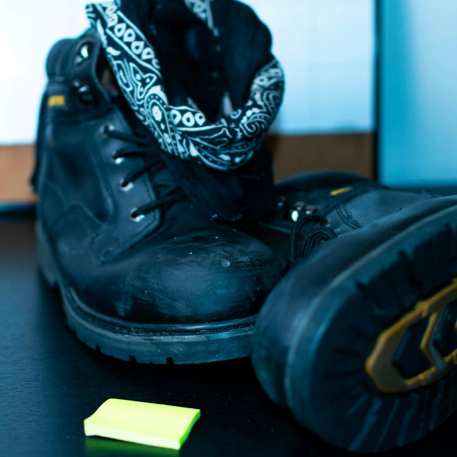 How to Select the Best Steel Toe Boots for Construction Work - IronStep