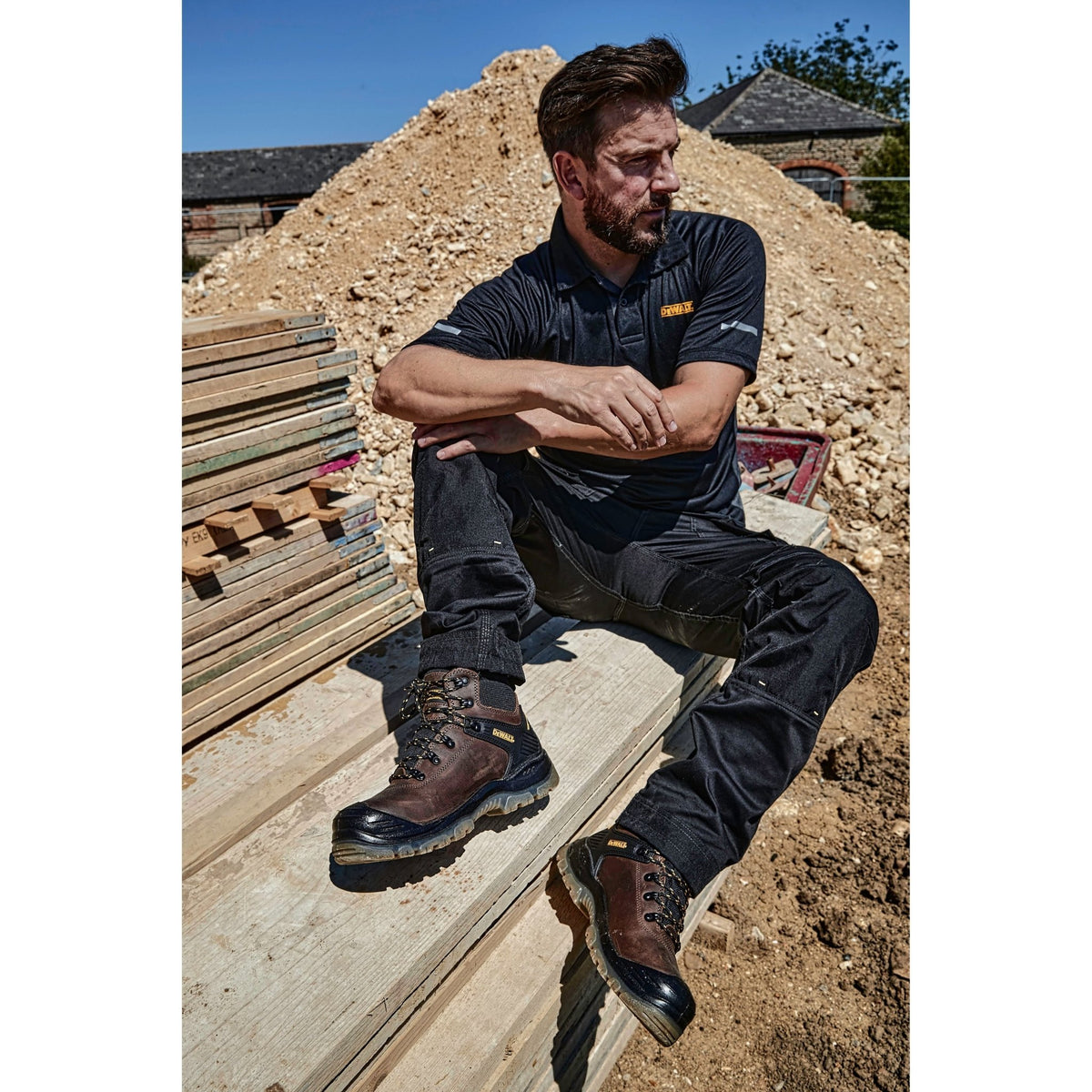 DeWalt Newark Brown Waterproof Safety Hiker Boot | S3 WR SRC | EN ISO 20345:2011 - Safety Boots