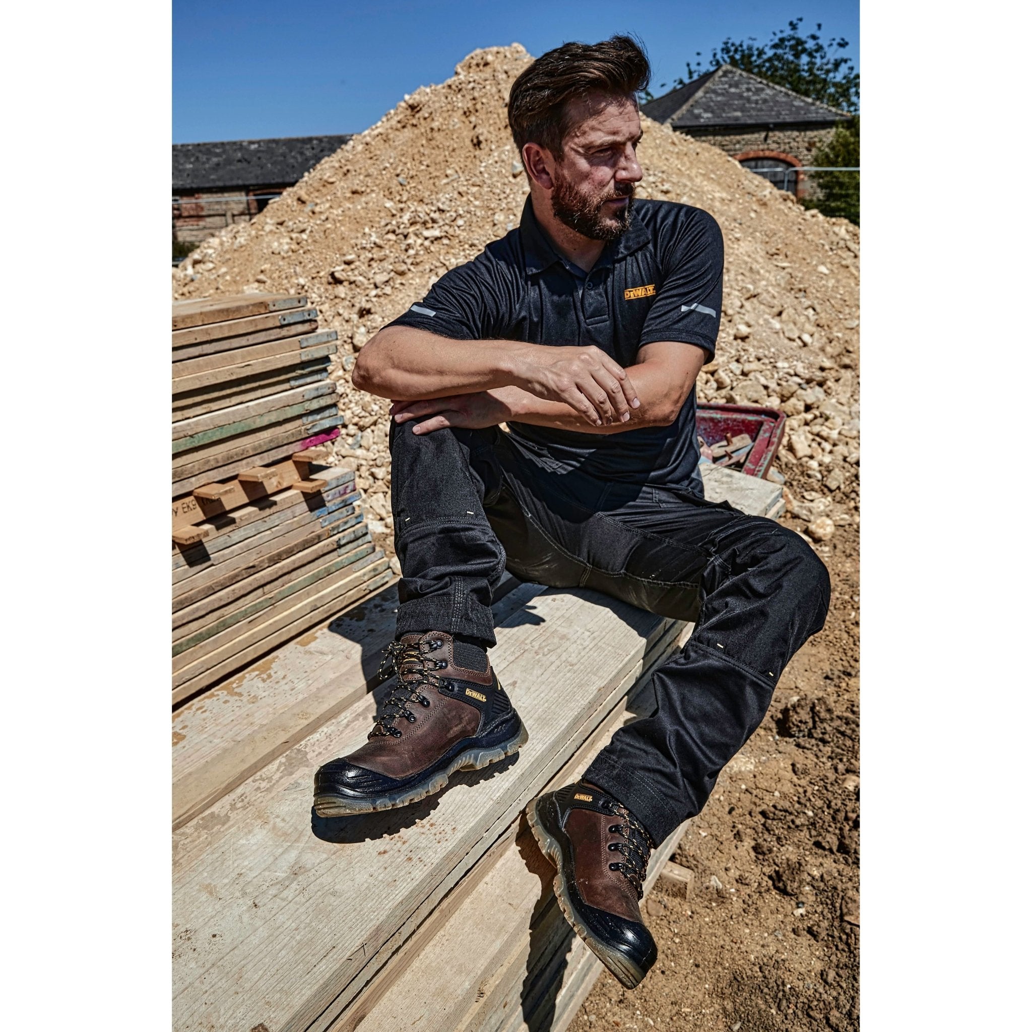 DeWalt Newark Brown Waterproof Safety Hiker Boot | S3 WR SRC | EN ISO 20345:2011 - Safety Boots