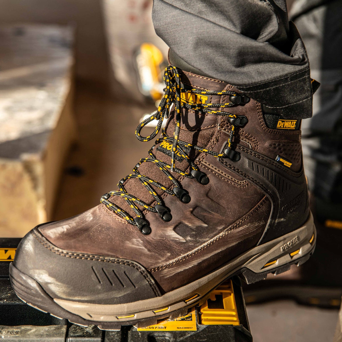 DeWalt Kirksville Brown Waterproof Pro Lite Safety Boot | Aluminium Toe S7S FO SR | EN ISO 20345:2022 - Safety Boots