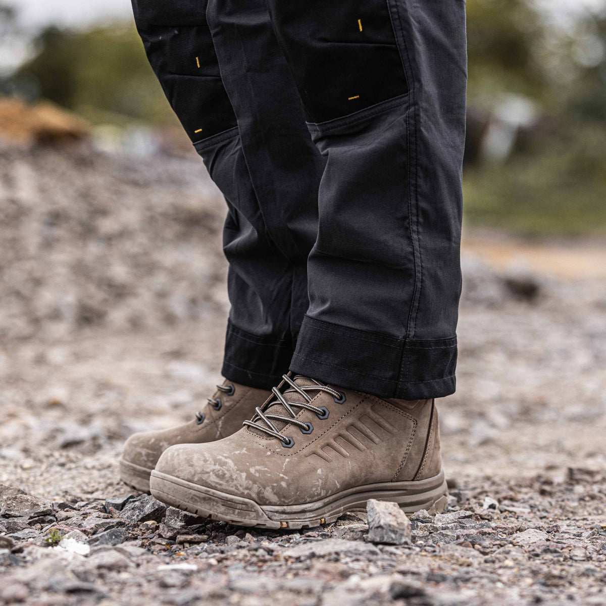 DeWalt Lima Stone Hybrid Safety Boot | SB PS FO SR | CE EN ISO 20345:2022 - Safety Boots