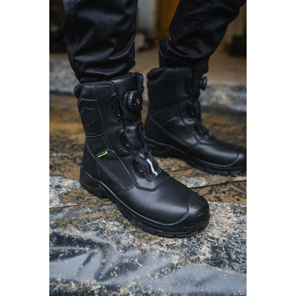Apache Richmond Black GRS Recycled Leather ESD Combat Safety Boot | S7L SC LG FO HI CI SR | CE EN ISO 20345:2022 - Safety Boot