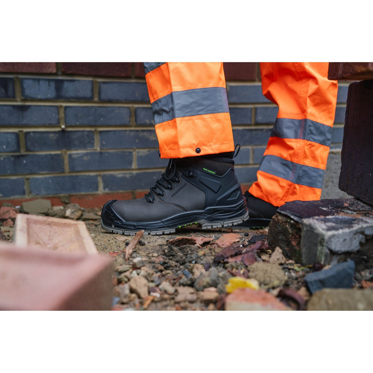 Apache Mission Brown Non - Metallic ESD Waterproof Safety Boot | S7S FO HRO SC LG HI CI SR | CE EN ISO 20345:2022 - Safety Boot