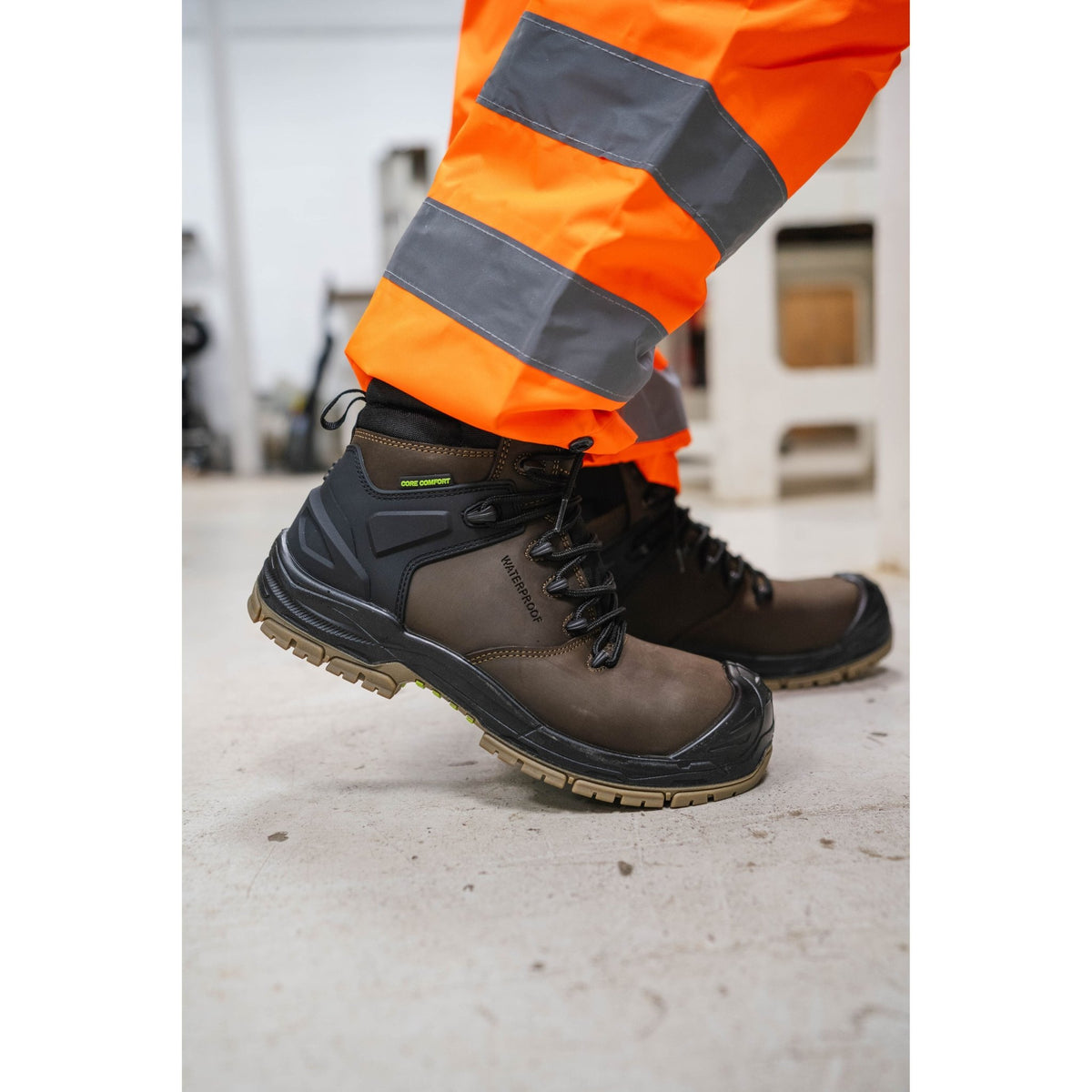 Apache Mission Brown Non - Metallic ESD Waterproof Safety Boot | S7S FO HRO SC LG HI CI SR | CE EN ISO 20345:2022 - Safety Boot