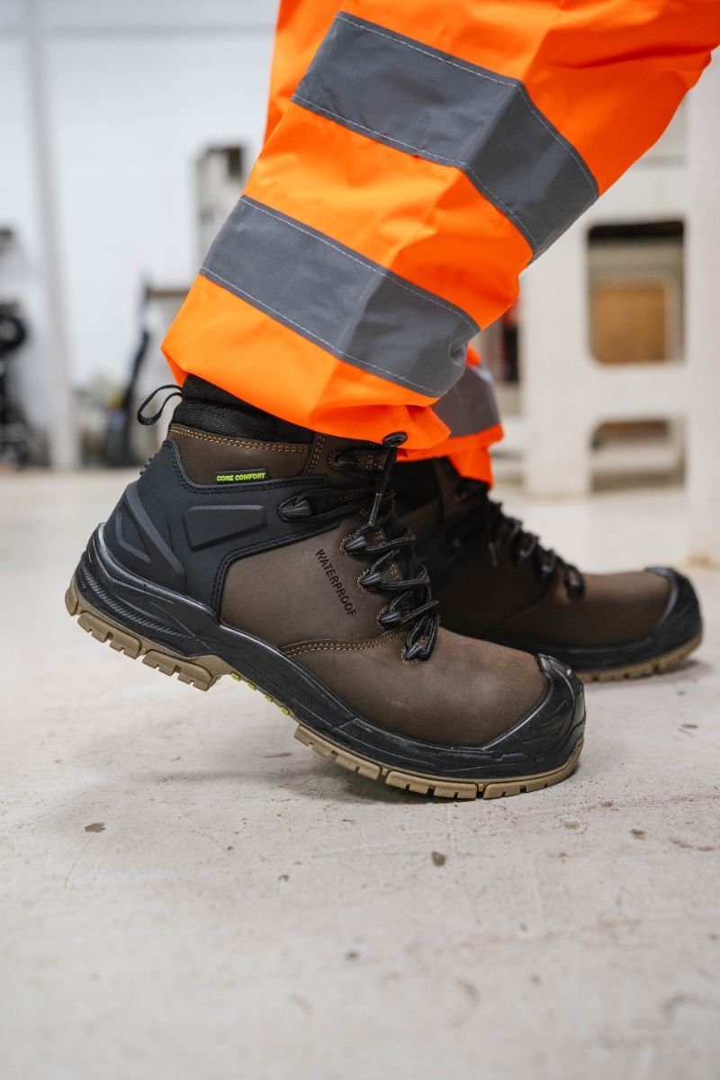Apache Mission 100% Non-Metallic Safety Boot With Hi, CI & ESD S7S - Safety Boot