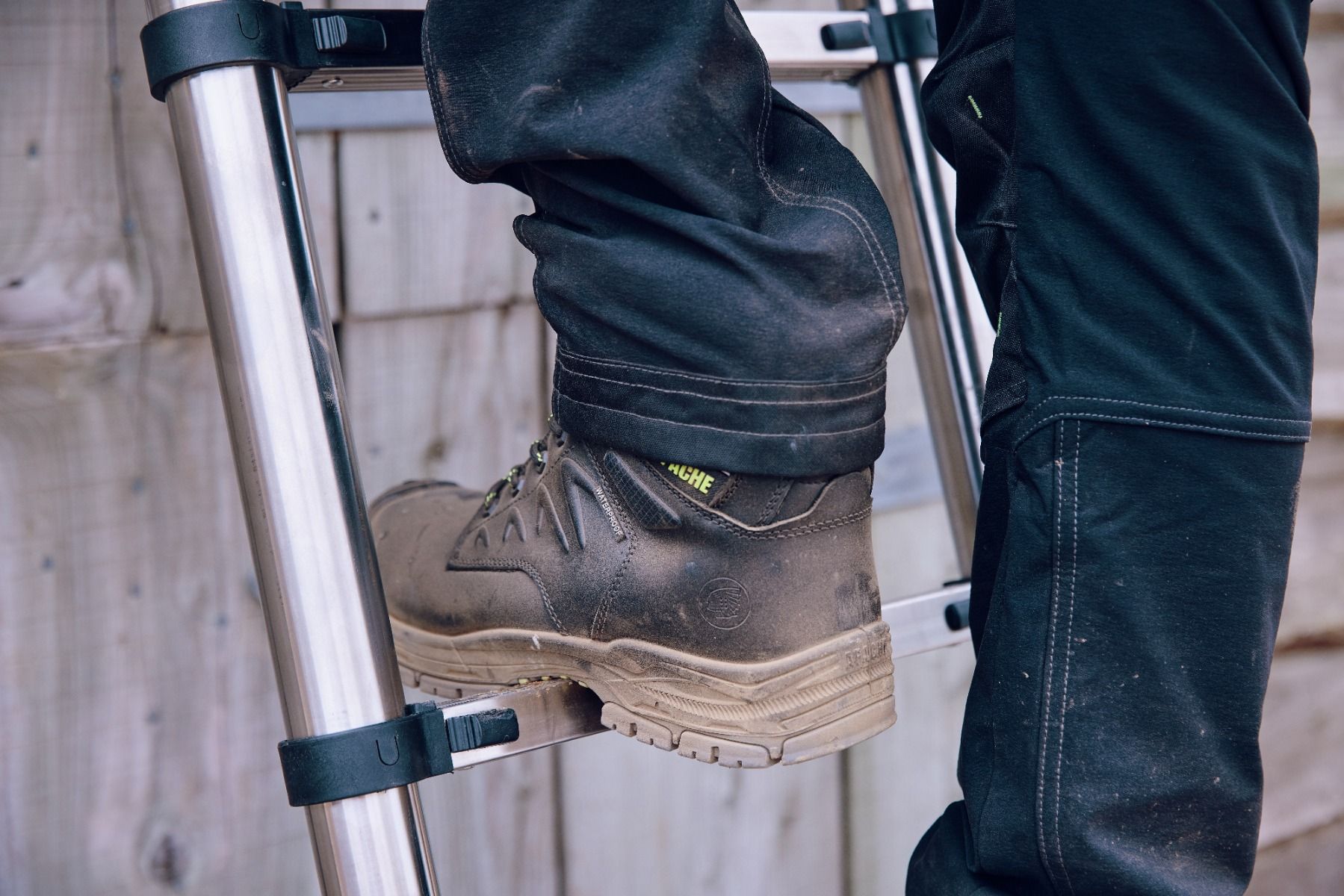 Apache Chilliwack Black Waterproof S7S HRO LG FO SC SR - Safety Boot