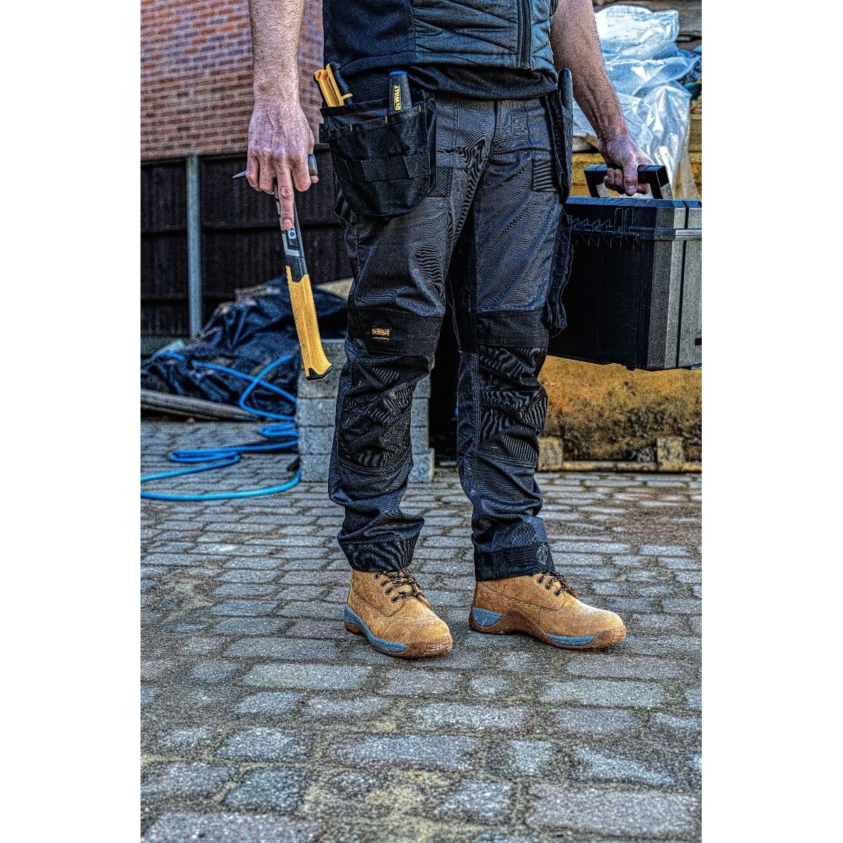 DeWalt Apprentice Wheat Nubuck Safety Hiker SB - Safety Boot