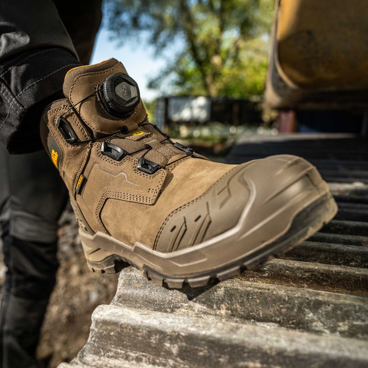 DeWalt Foundry Gunsmoke Steel/Steel Waterproof BOA Boot ESD S7 - Safety Boot