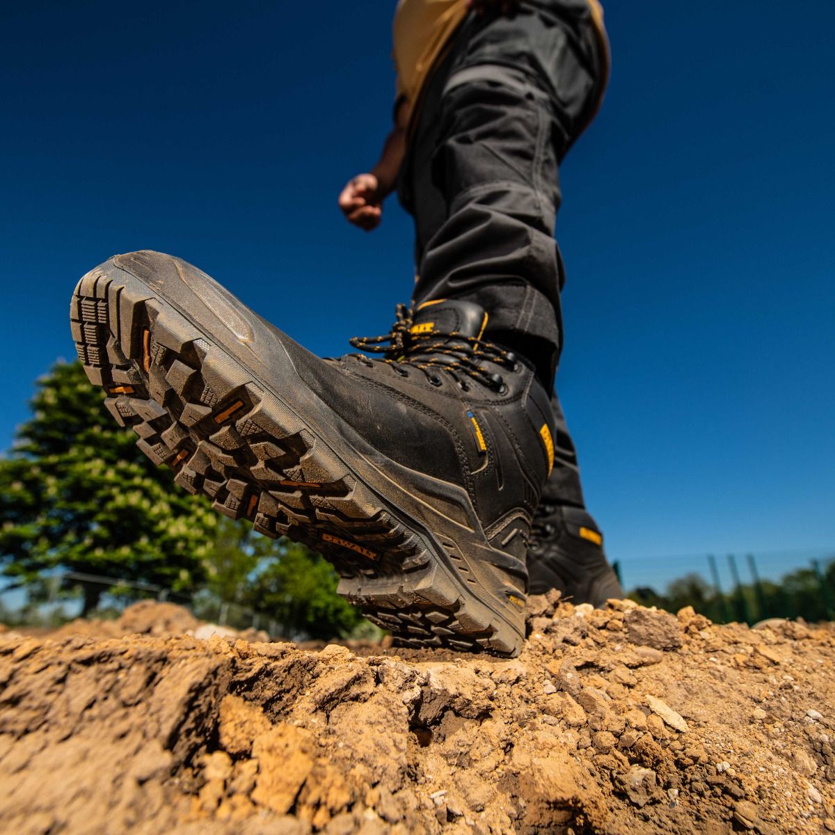 DeWalt Steelforge Black Non-Metallic Waterproof Safety Boot S7S - Safety Boot