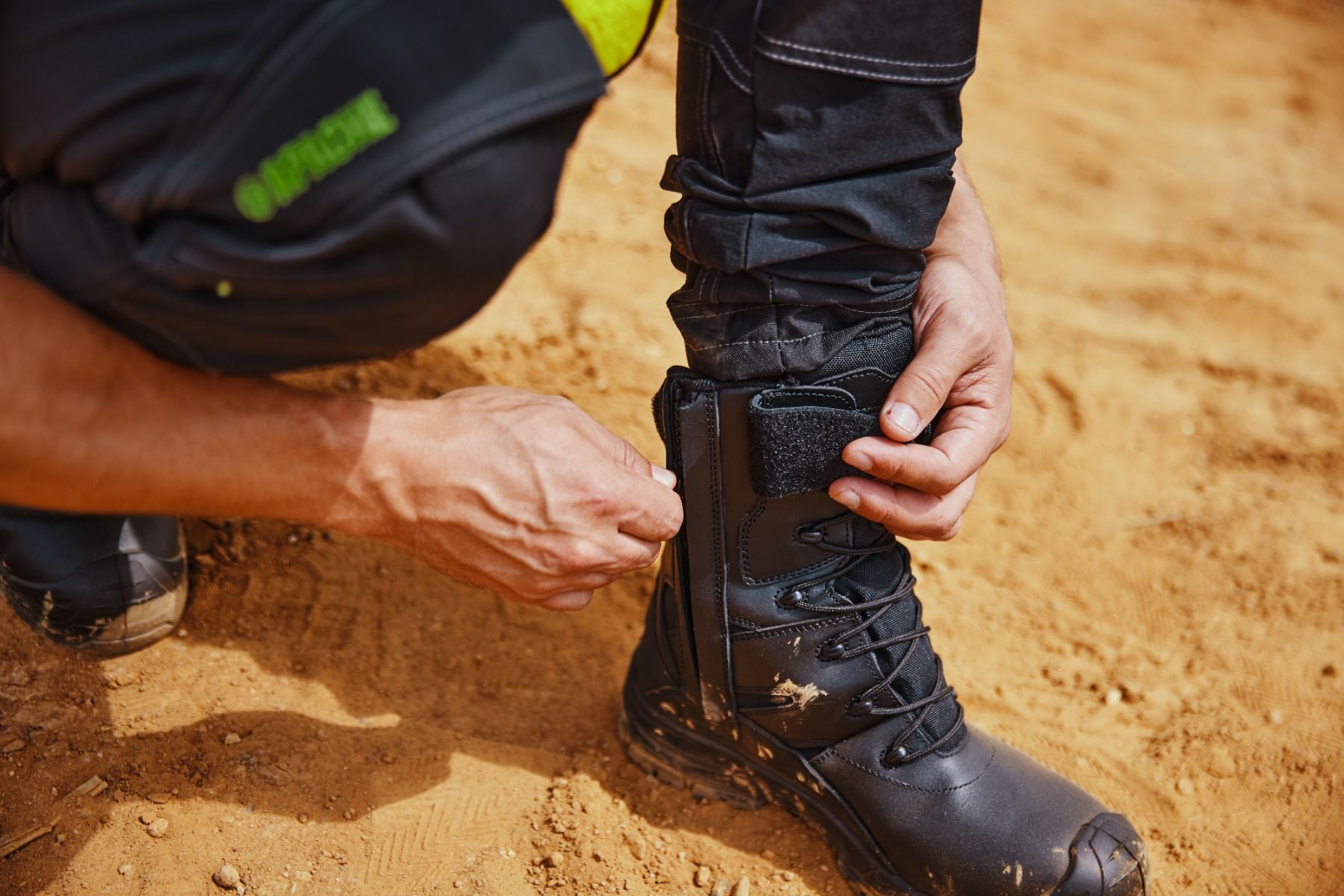 Apache Combat High Leg Safety Boot S7S - Safety Boot