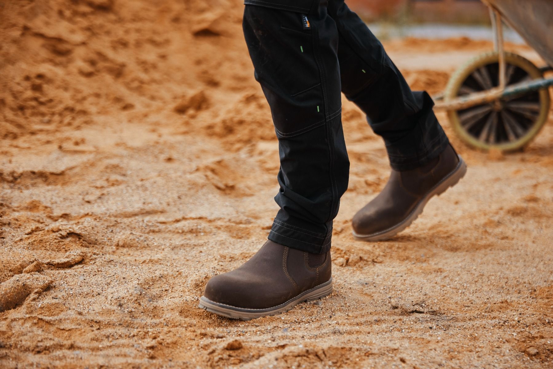 Apache Flyweight Dealer Brown Water Resistant Dealer Boot S3L - Safety Boot